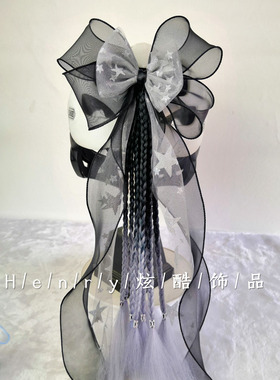 成人儿童平衡轮滑板摩托电动车头盔装饰品脏辫子大蝴蝶结波浪飘带