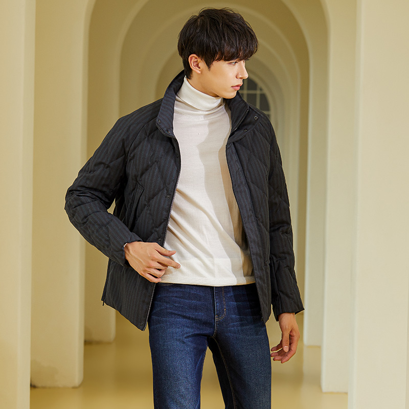 卡利斯特羊毛面料立领鹅绒羽绒服