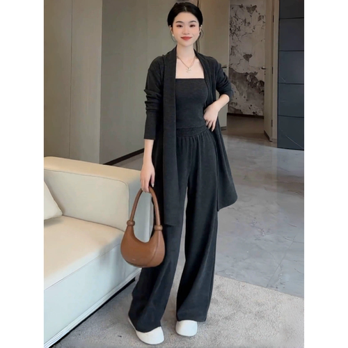 2025超火秋装套装女高级感减龄开衫抹胸阔腿裤时尚休闲运动三件套