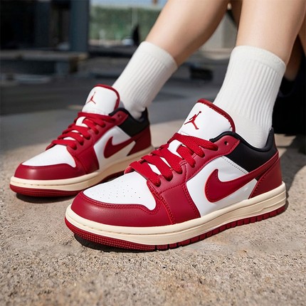 NIKE耐克官方正品aj女鞋新年款运动鞋air jordan 1 low休闲篮球鞋