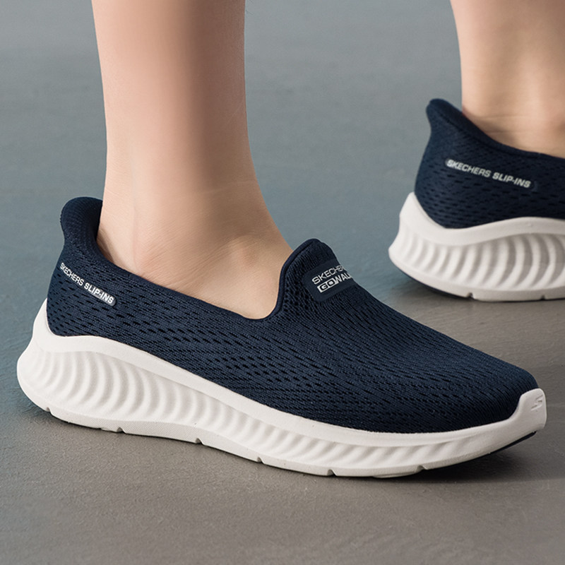 斯凯奇女鞋25秋季新款一脚穿软底健步鞋妈妈鞋散步鞋不累脚休闲鞋