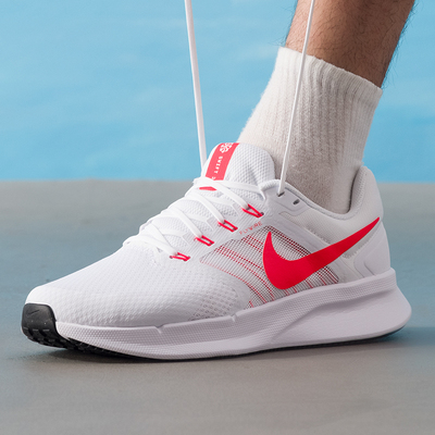 耐克男鞋2025冬季新款运动鞋低帮轻便透气健身RUNSWIFT3跑步鞋