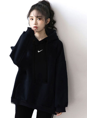 耐克女装春新款运动休闲连帽加绒保暖卫衣针织宽松套头衫DQ5861