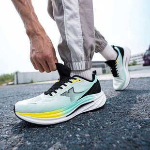 特步男鞋2026秋季新款体育中考体测专用鞋影擎3.0跑鞋减震运动鞋