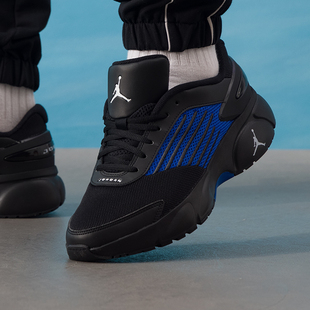 官方正品 黑色耐磨运动鞋 JORDAN FLOW篮球鞋 TRUNNER Nike耐克男鞋
