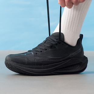 特步一体成型5.0跑鞋男鞋2026春季新款网面透气缓震运动鞋跑步鞋