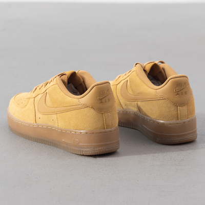 耐克官方正品女鞋舒适耐磨低帮板鞋运动休闲鞋小麦色空军一号板鞋