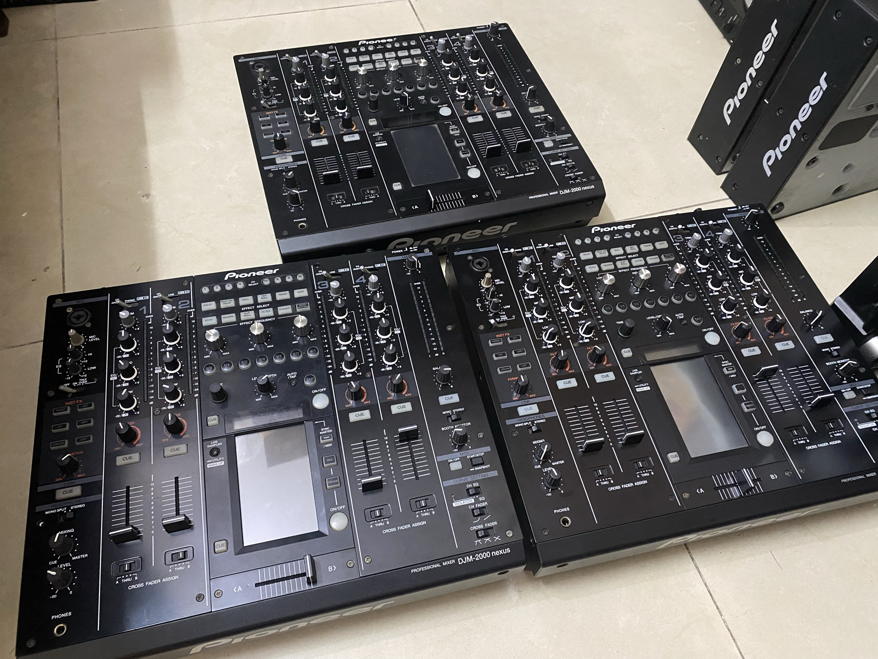 pioneer 先锋DJM2000nexus混音台 2000二代升级版 正常使用 保修