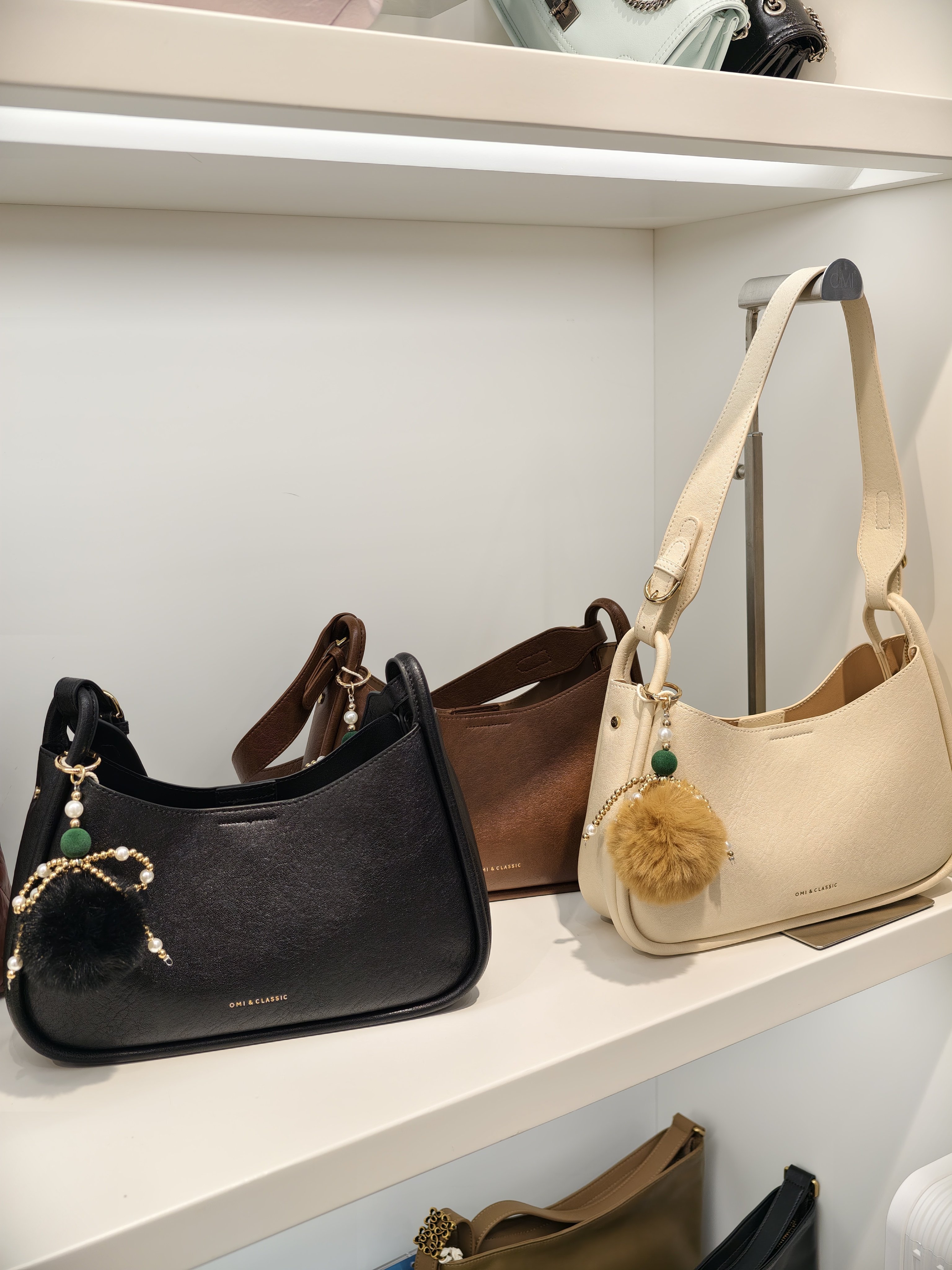 专柜发货 OMI欧米箱包OMI箱包新款简约时尚设计感女士休闲单肩包,箱包皮具/热销女包/男包,通用款女包,淘宝优惠券,粉丝福利购,淘宝优惠卷