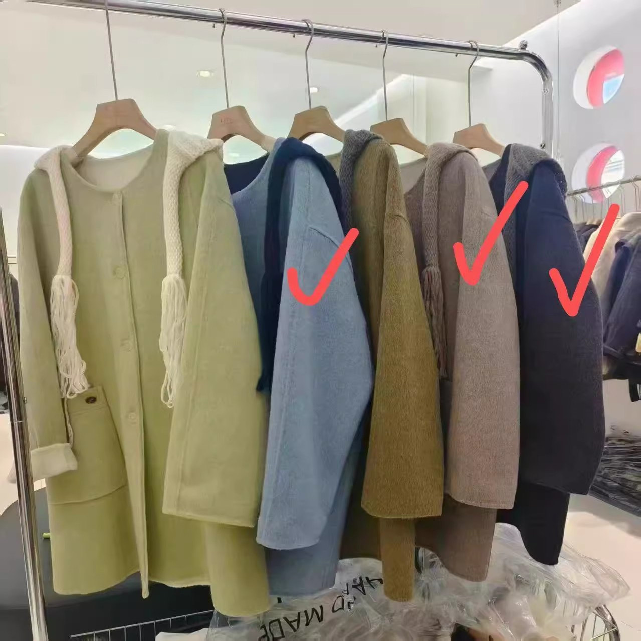 A23531浅绿色双面羊毛大衣AB面加厚温柔风中长款羊绒大衣针织帽女