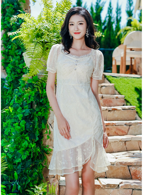 【限时直降】伊华欧秀连衣裙42KAQ4791