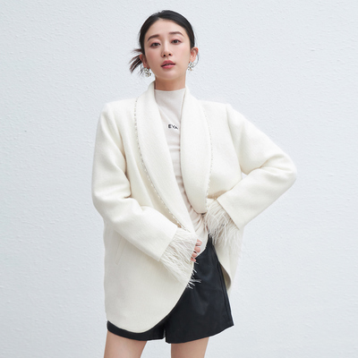 伊华欧秀白月光羊毛大衣