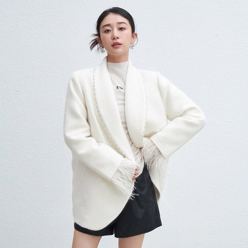 伊华欧秀白月光羊毛大衣
