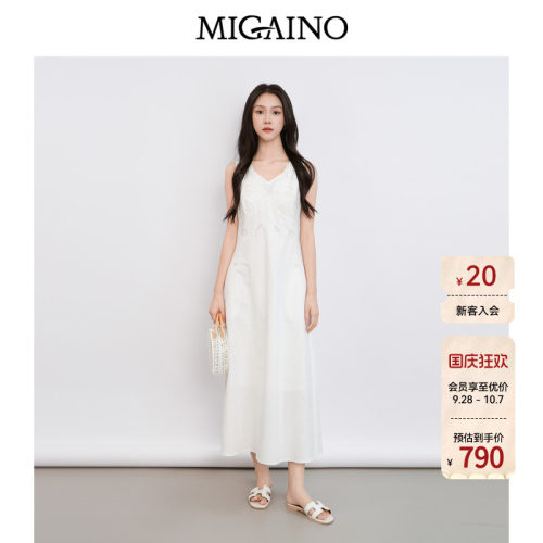 Migaino曼娅奴女装2026夏新款设计感绣花镂空无袖连衣裙MQ22DE033
