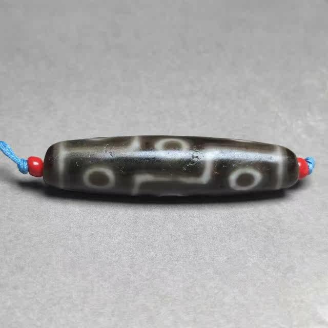 陈年至纯九眼天珠西藏老料原矿手工珠风化包浆少有值得收藏