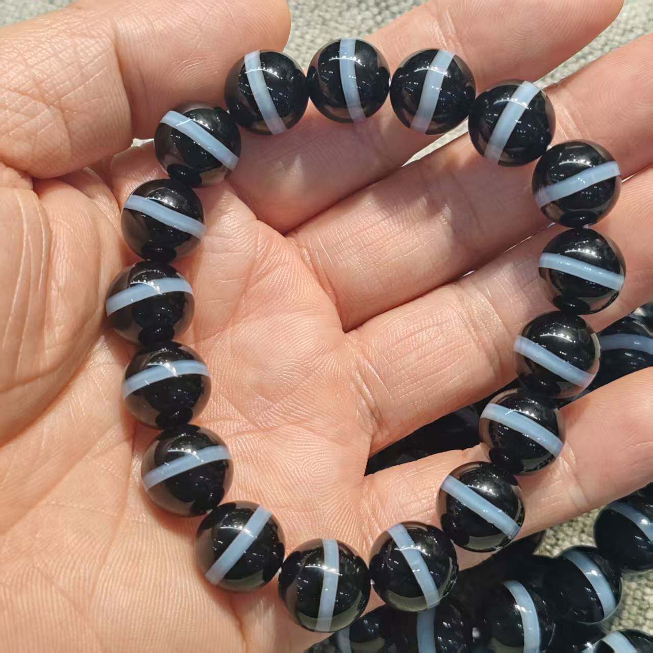 玛瑙西藏天珠一线Dzi手串