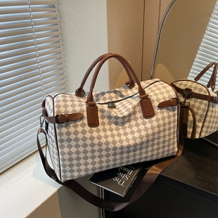 高级感棋盘格旅行包男女大容量手提行李包短途出差单肩斜挎健身包