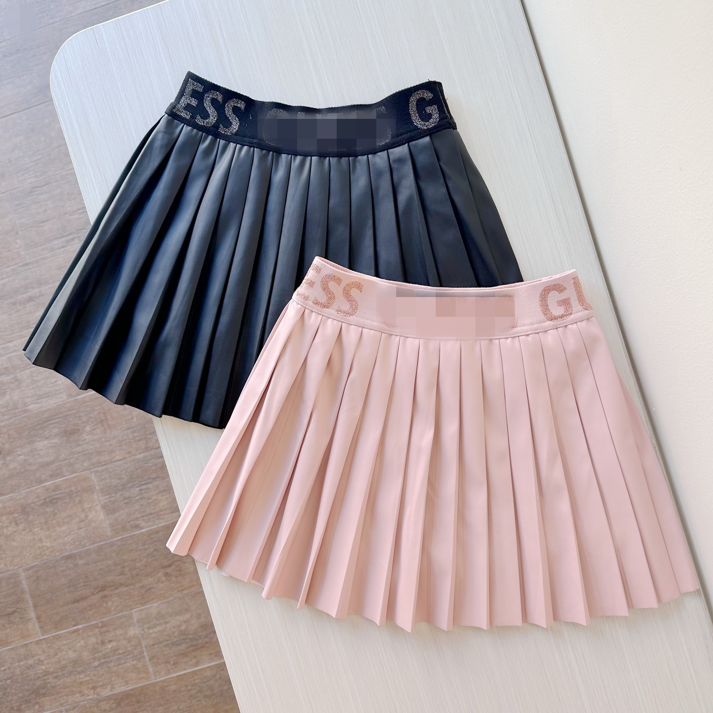 GUS优质PU百褶裙连走光裤