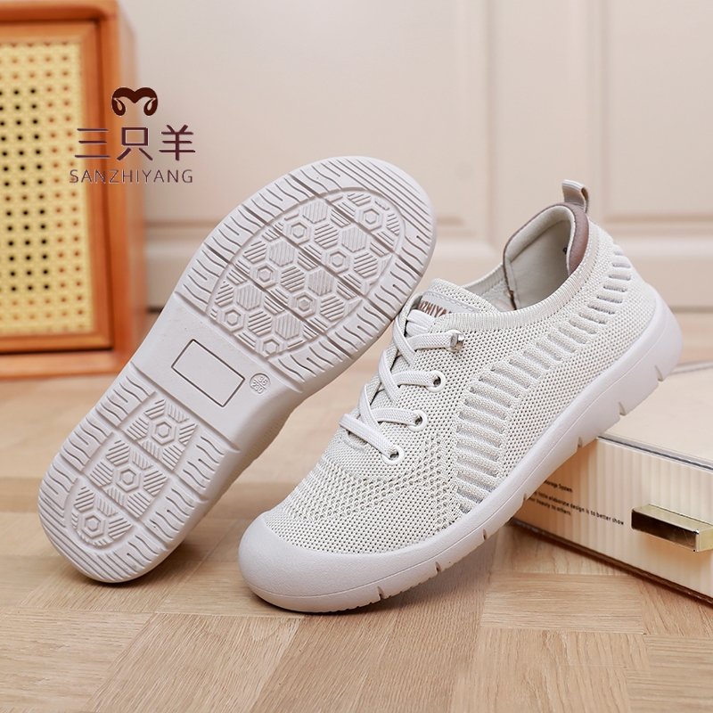 三只羊四季休闲健步一脚蹬妈妈鞋
