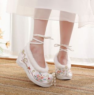 秋冬季古风加绒汉服鞋子女绣花鞋内增高明制古装布鞋老北京鞋春款