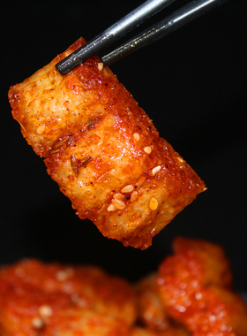 江西特产萍乡辣块麻辣儿时手工辣条童年辣味怀旧面筋小吃零食100g