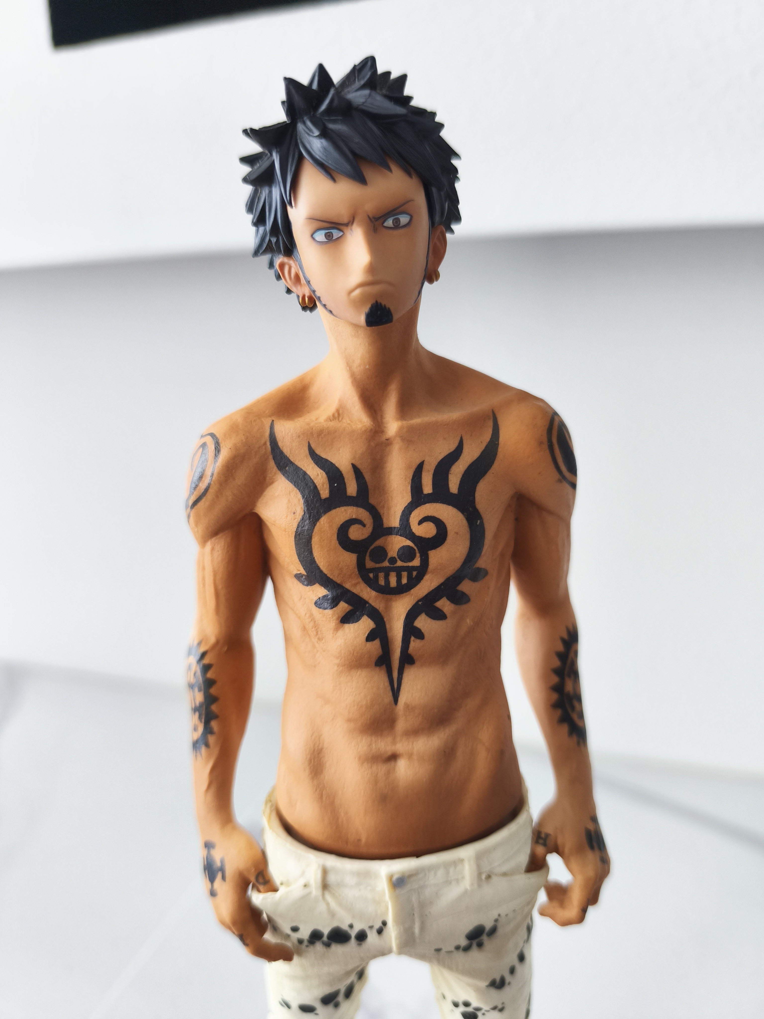 正版散货眼镜厂海贼王特拉法尔加罗牛仔裤白色手办景品模型玩具