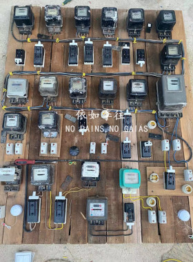 古老电表闸刀开关墙壁挂饰摆件