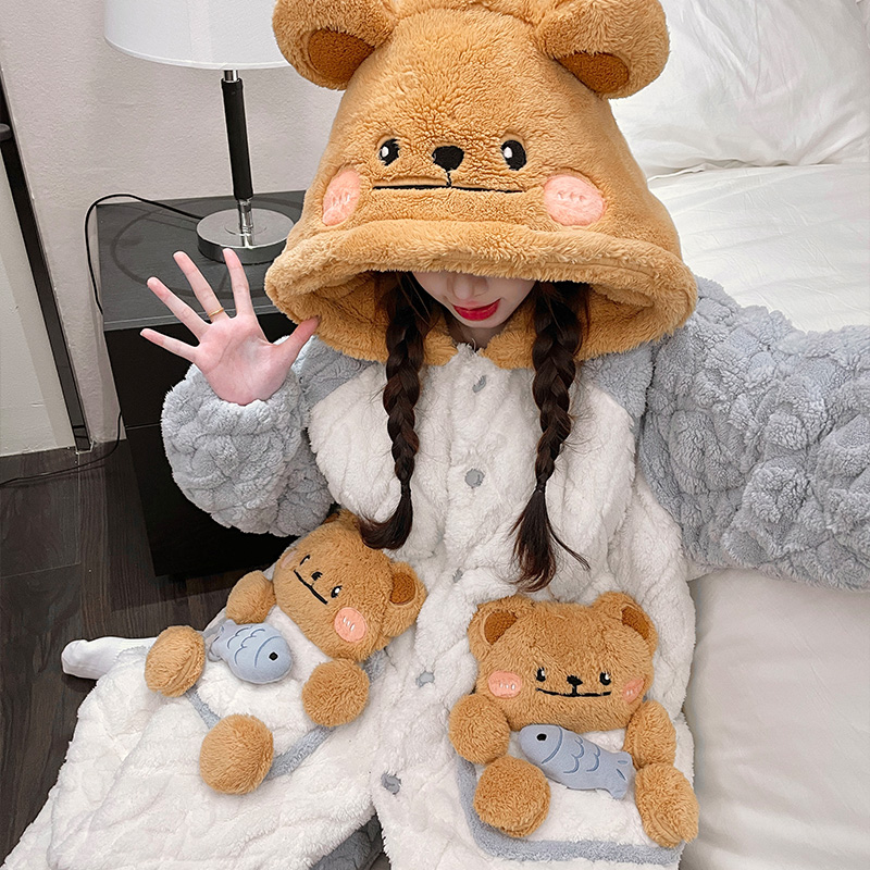 冬季睡衣女珊瑚绒加厚加绒连帽卡通小熊家居服两件套可外穿