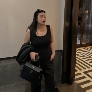 铅笔小鑫大码 百搭自带胸垫绒感保暖背心秋冬胖MM基础打底吊带 女装