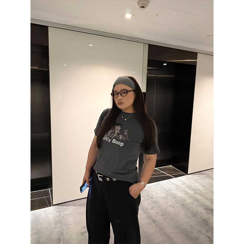 铅笔小鑫大码女装 修饰身型 卡通印花 遮肉短袖T恤