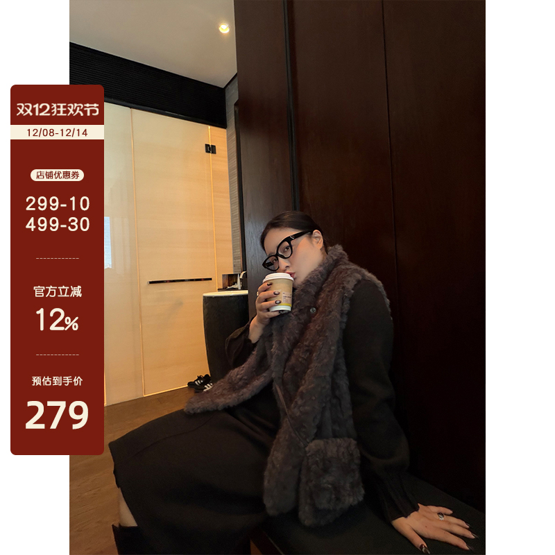 铅笔小鑫大码女装可露丽风皮毛一体立领毛绒马甲+小背包