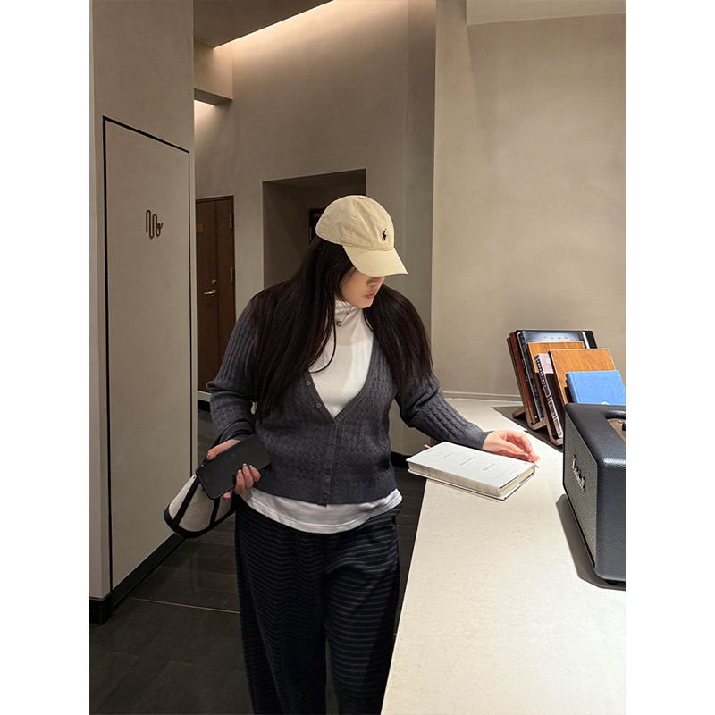 铅笔小鑫大码女装叠穿美学弹力针织肌理感假两件针织衫