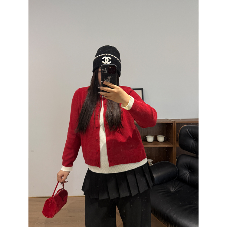 铅笔小鑫大码女装 氛围感圣诞新年假两件撞色针织开衫