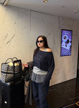 铅笔小鑫大码女装 叠搭tips松弛显瘦字母印花短款斜肩T恤+背心