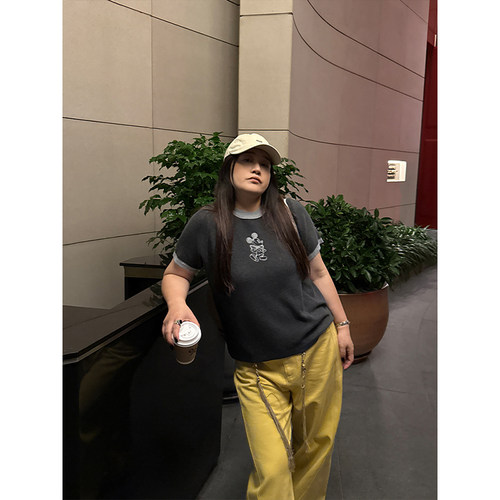 铅笔小鑫大码女装 米奇印花 撞色领口 大码显瘦短袖T恤