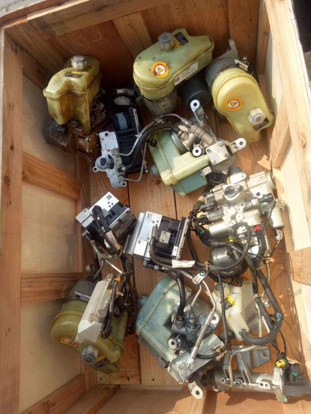 赛欧3大通v80液压单元执行器amt油泵电机蓄能器离合器执行器