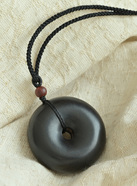 胖乎乎平安扣檀木吊坠项链