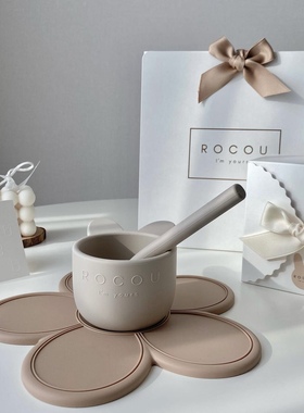 LLM 韩国ROCOU婴幼儿辅食铂金硅胶餐垫心形花型宝宝碗防摔垫防滑