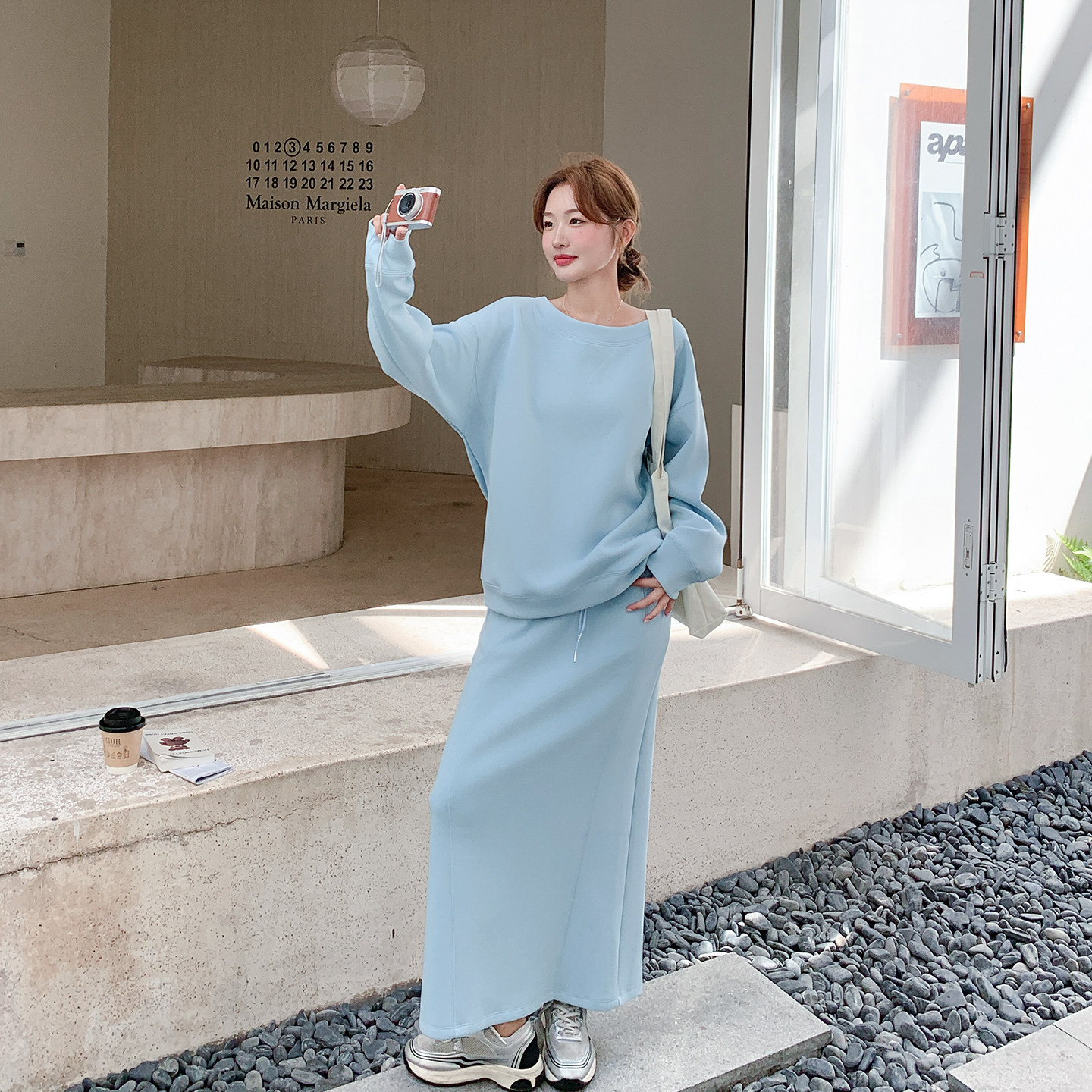 优雅轻熟风蓝色一字肩卫衣套装女