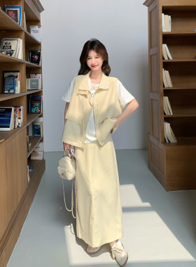 俏皮活泼减龄浅黄色马甲T恤半身裙套装女夏季2026新款超火三件套