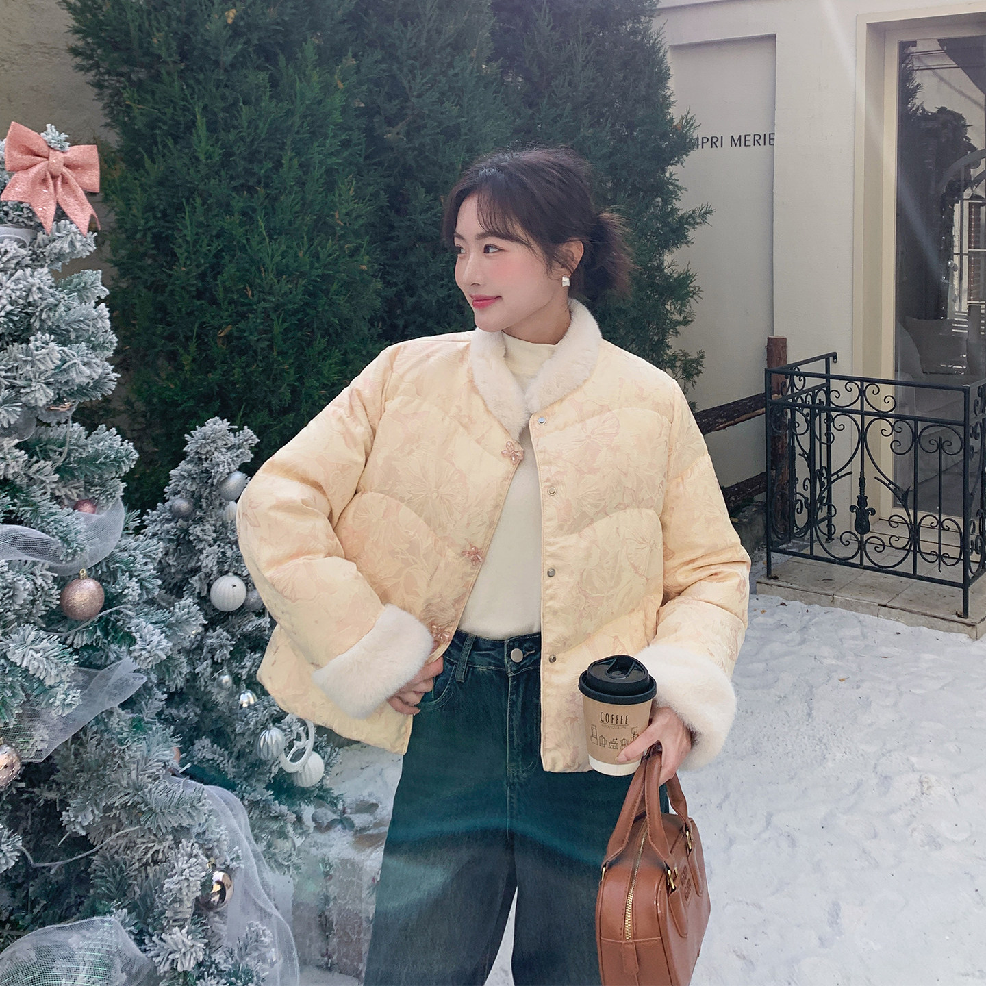 新中式国风印花甜美短款羽绒服女冬季2025新款小个子毛毛拼接外套