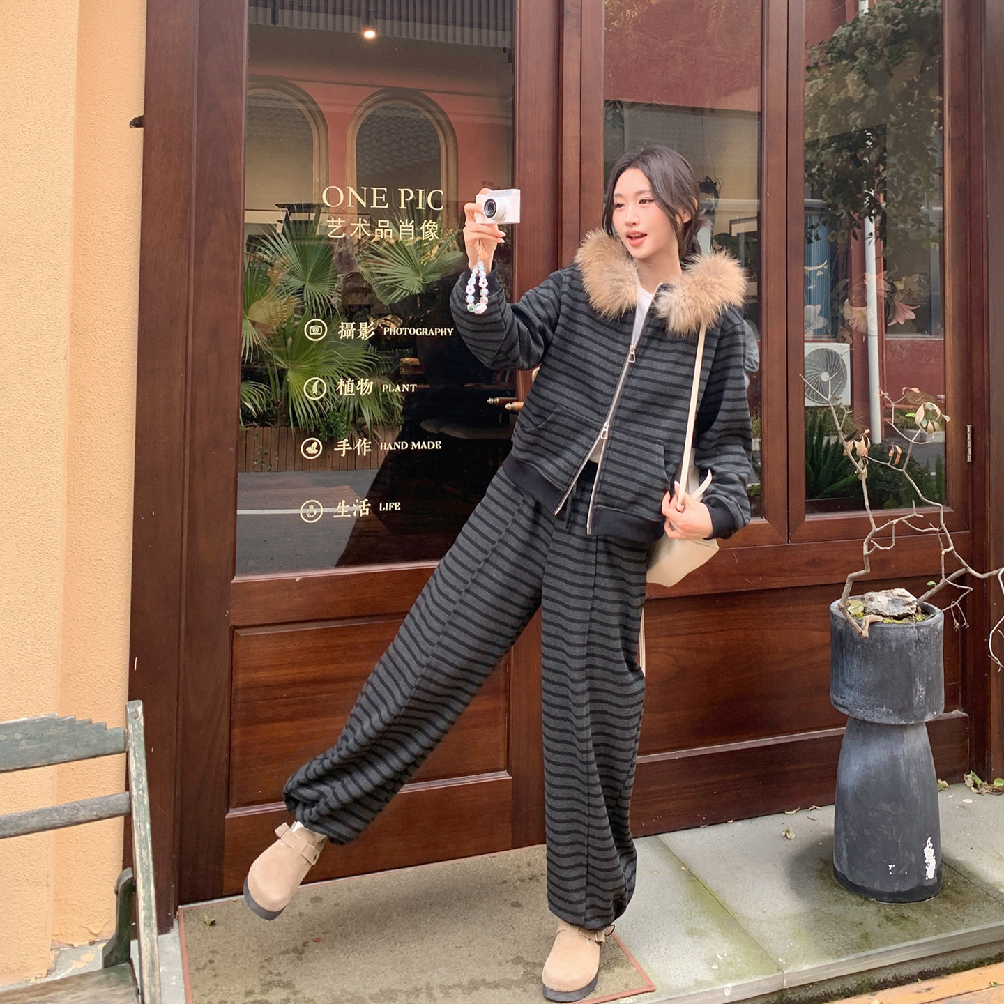 休闲加绒加厚条纹连帽卫衣长裤套装女冬季2025新款百搭流行两件套