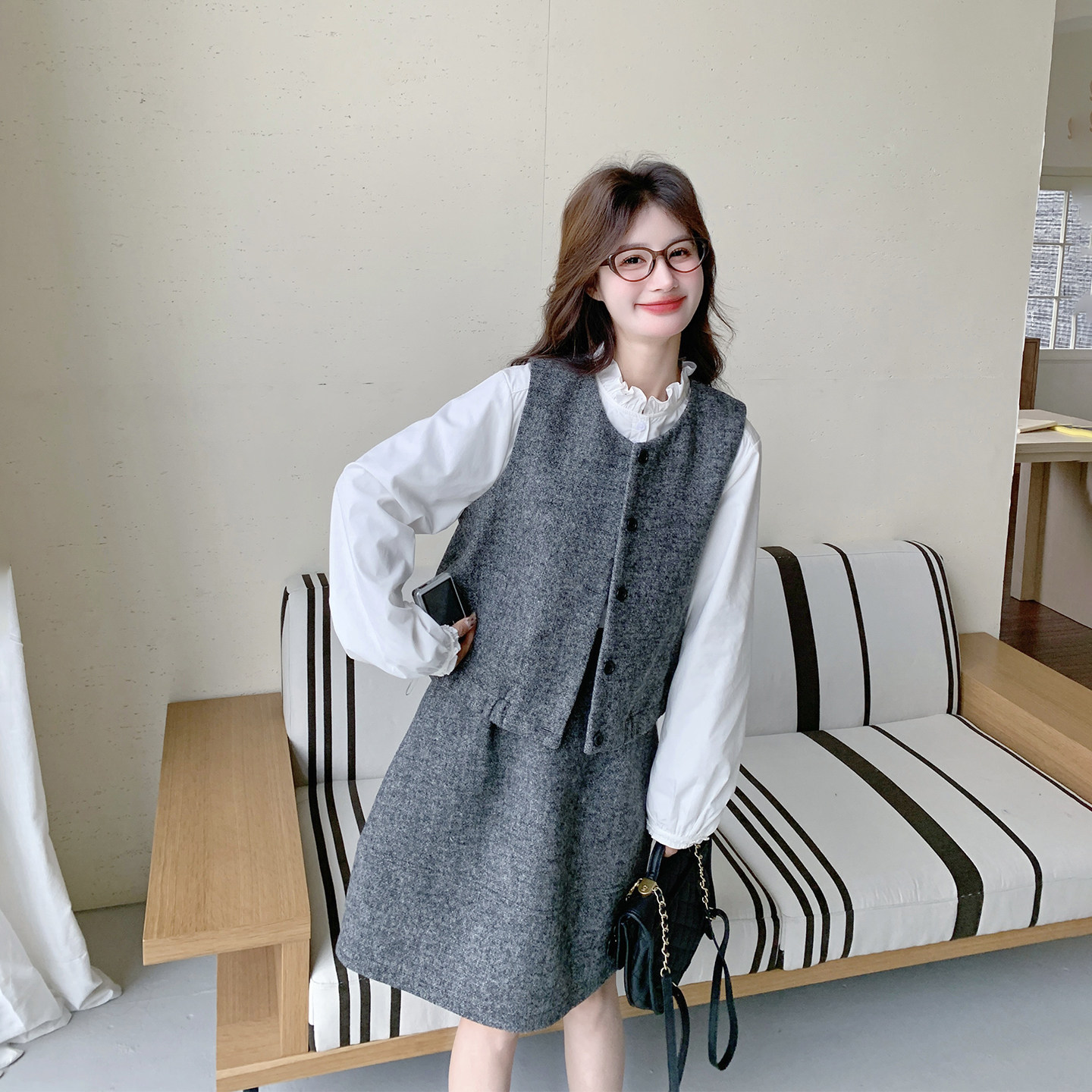 高级感小香风灰色马甲套装裙女春季2026新款小个子ootd衬衫三件套,女装/女士精品,时尚套装,淘宝优惠券,粉丝福利购,淘宝优惠卷