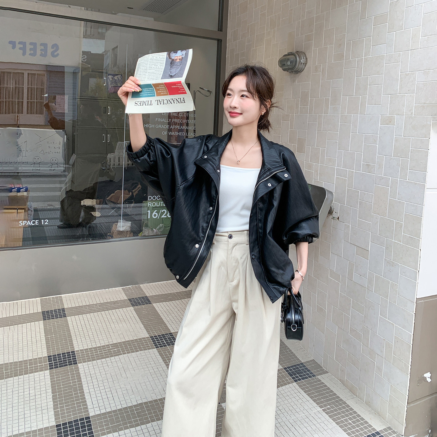 港风复古立领黑色短款机车服皮衣外套女春季2026新款宽松立领夹克