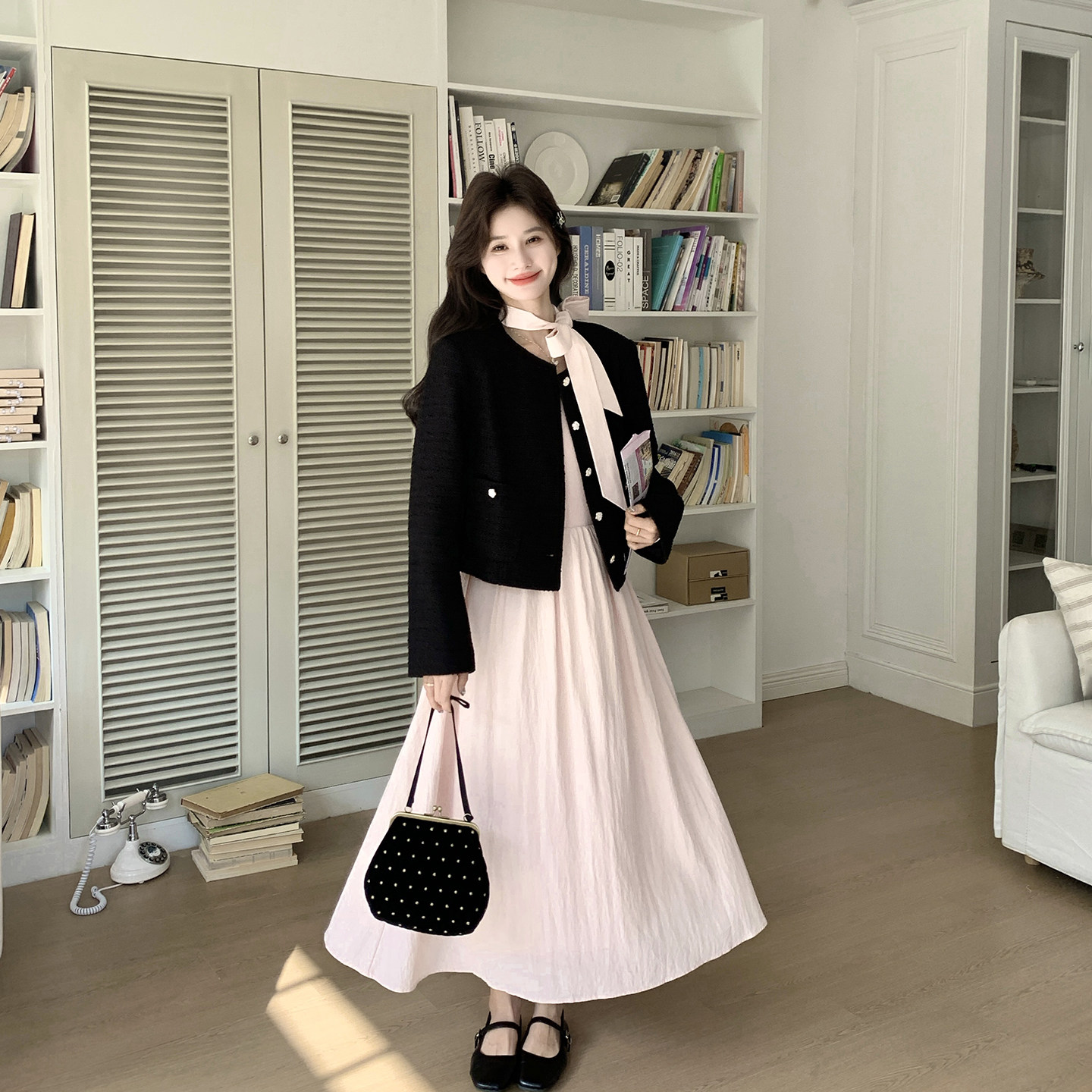 小香风甜美轻奢超火黑色短外套女春季2026新款小个子流行爆款夹克