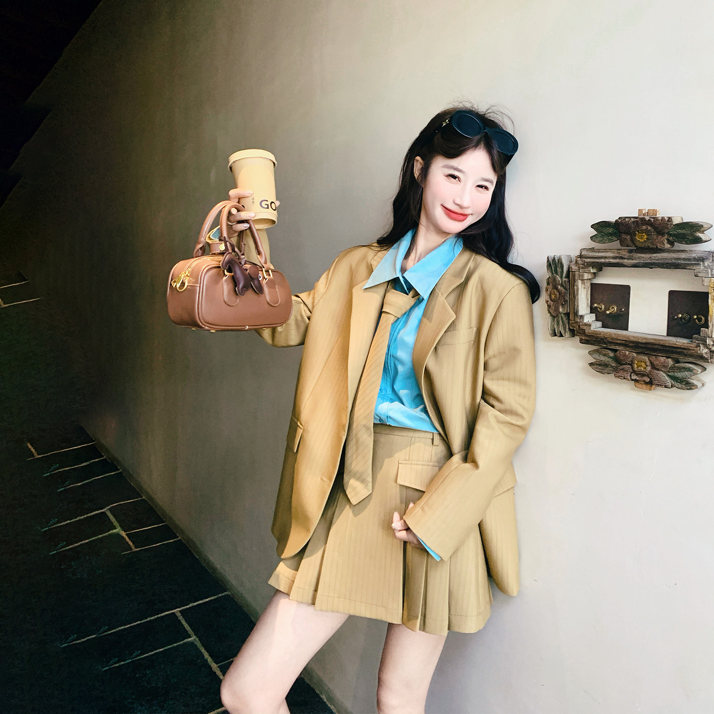 甜酷风炸街复古休闲西装衬衫套装女春季2026新款爆款百褶裙三件套