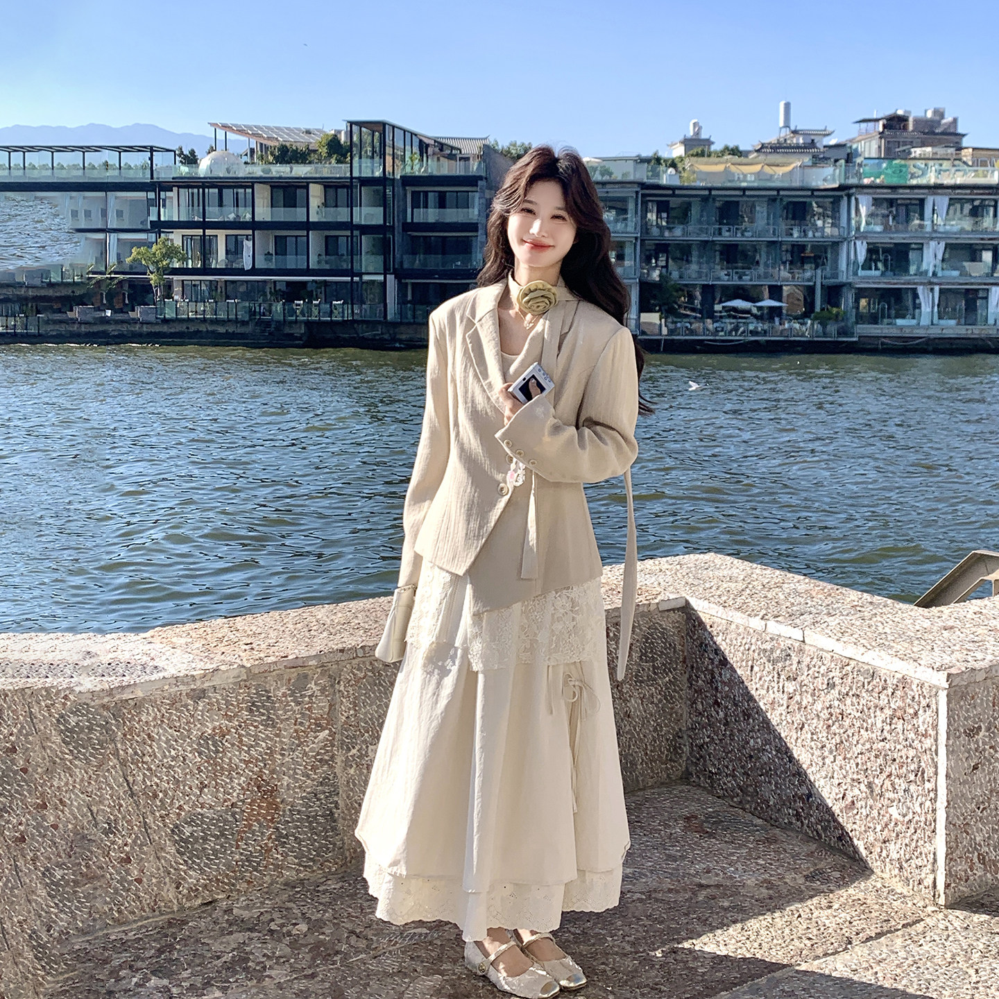 气质甜美蕾丝拼接吊带连衣裙套装