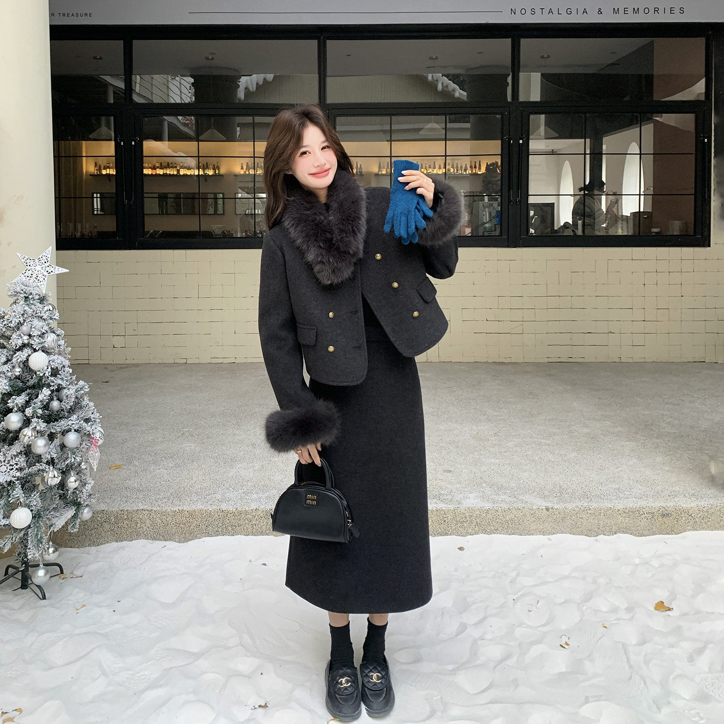 小香风气质深灰色毛呢外套半身裙套装女冬2025新款羽绒内胆两件套