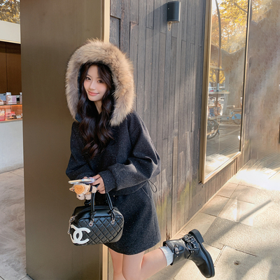 灰色大毛领毛呢卫衣外套短裙套装