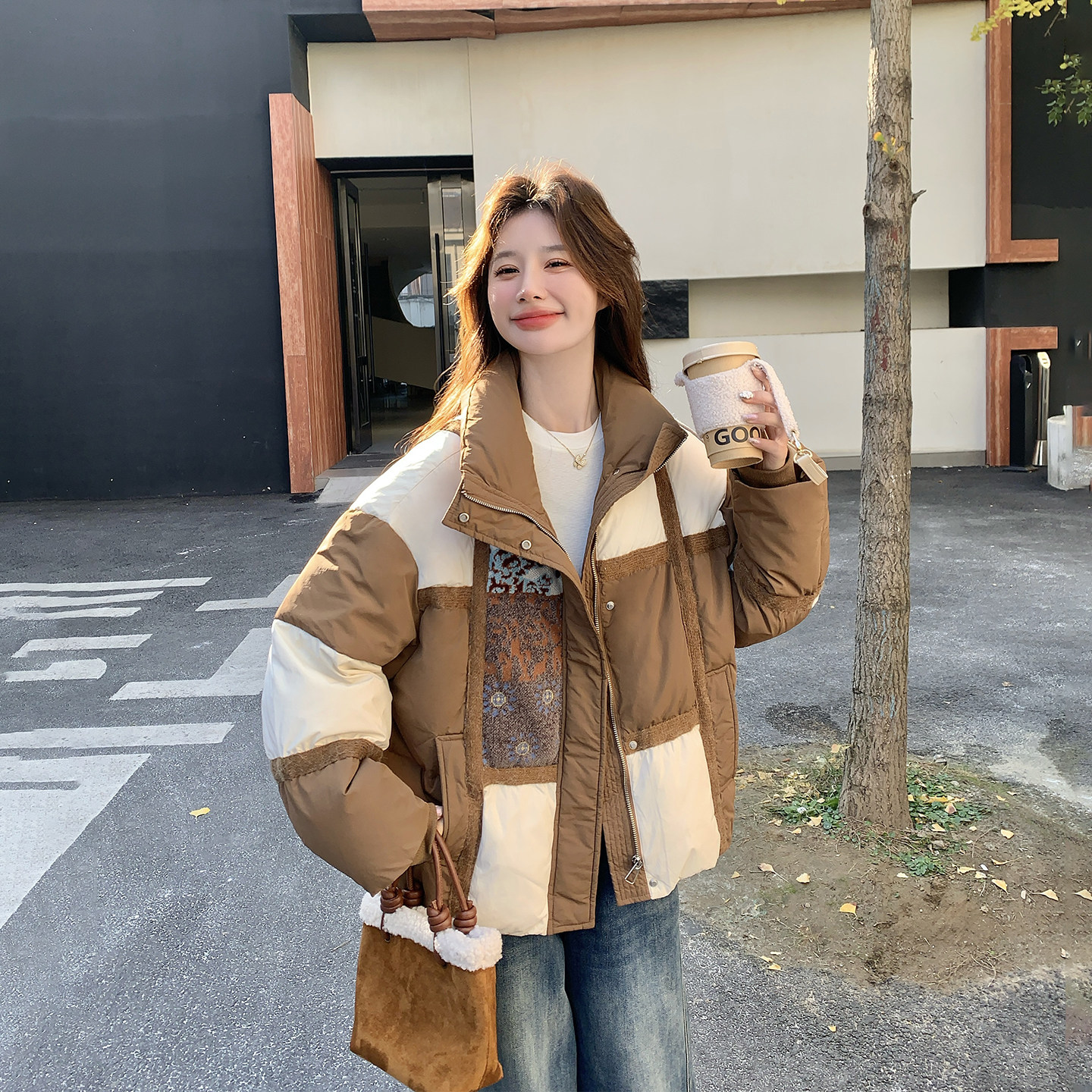 撞色拼接刺绣格子羽绒服女冬季2025新款短款加厚白鸭绒小个子外套